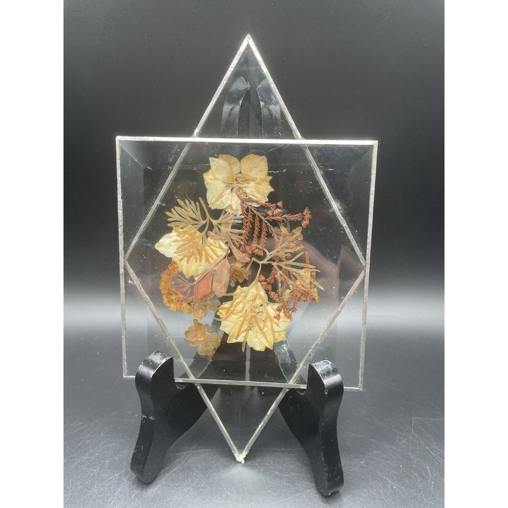 Vintage Dried Flowers Suncatcher Window Ornament